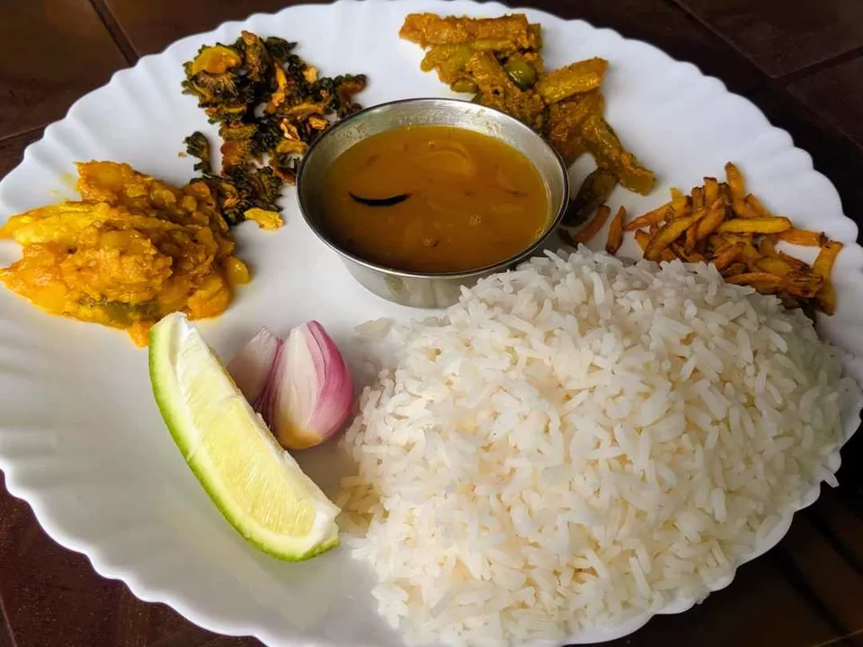 Photo of Jayanti River Bridge, Buxa Forest, West Bengal, India by Tania Sahu (whatever tania)