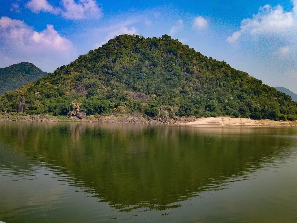 Photo of Papikondalu Boating Point, Koida, Andhra Pradesh, India by Tania Sahu (whatever tania)