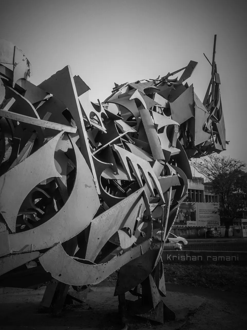 Photo of Genda Circle, Genda Cir, Alkapuri, Vadodara, Gujarat, India by Krishan Ramani