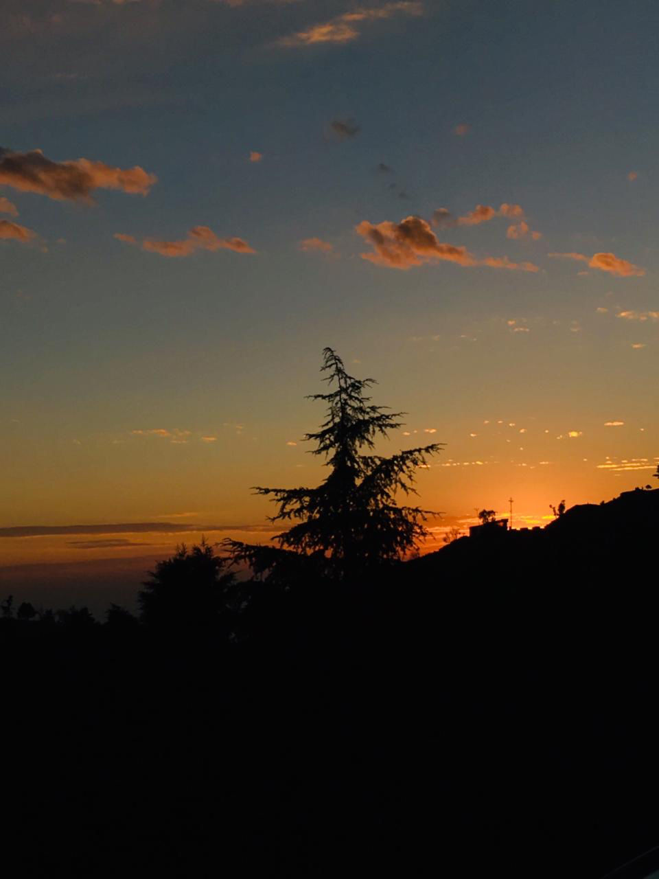 Photo of Dhanaulti, Uttarakhand, India by Aman Garg