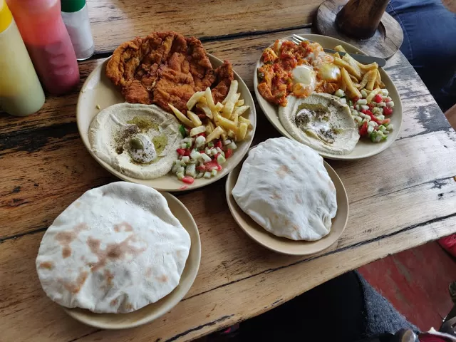Photo of Altaf's Cafe, Dolphin Nose Road, Vattakanal, Kodaikanal, Tamil Nadu, India by Ankita Deuri