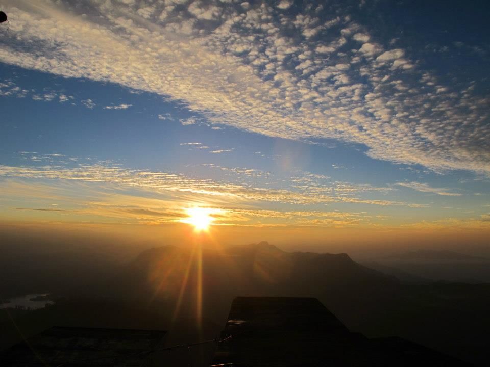Photo of Adam's Peak, Nuwara Eliya, Central Province, Sri Lanka by Prana