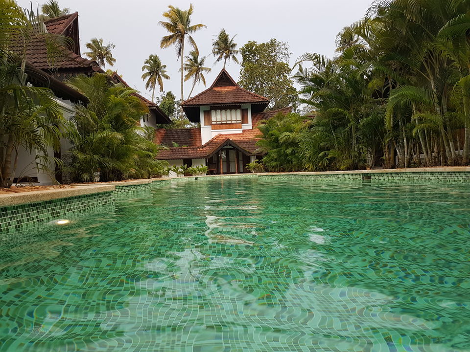 Photo of Best Luxurious Resort in Kerala,Kumarakom Lake Resort[price-24,000/nyt approx] #luxurygetaway 6/27 by AnaZir Vlog