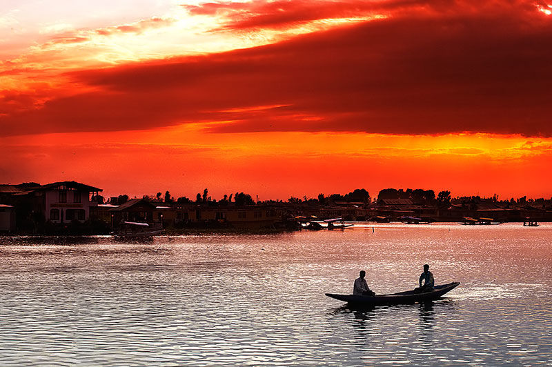 Photo of Houseboats- The Floating Palaces of Kashmir 5/17 by Kanika Saxena