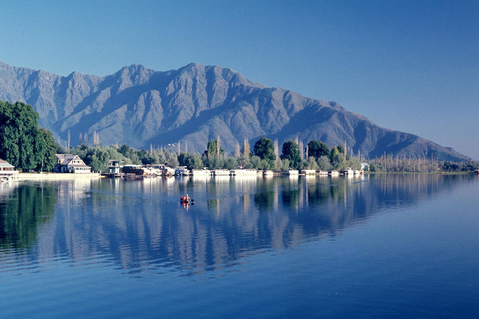 Photo of Houseboats- The Floating Palaces of Kashmir 1/17 by Kanika Saxena