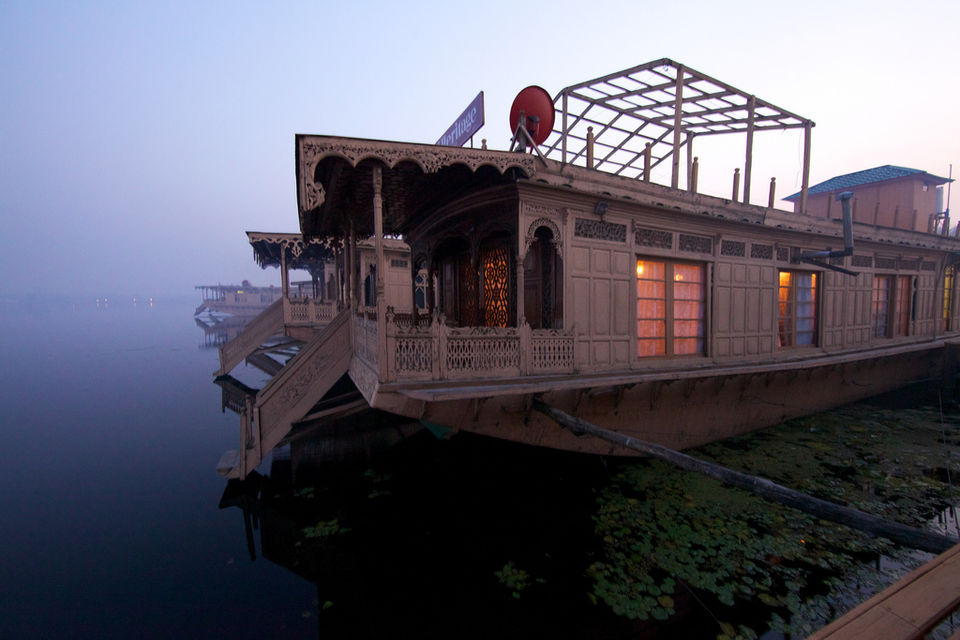 Photo of Houseboats- The Floating Palaces of Kashmir 6/17 by Kanika Saxena