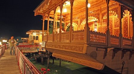 Photo of Houseboats- The Floating Palaces of Kashmir 17/17 by Kanika Saxena