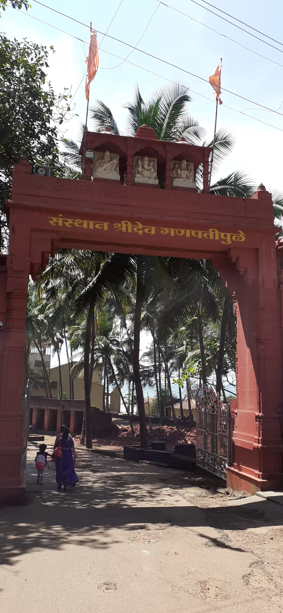 Photo of Ganapatipule Temple, Ganpatipule, Maharashtra, India by Eswar Ch