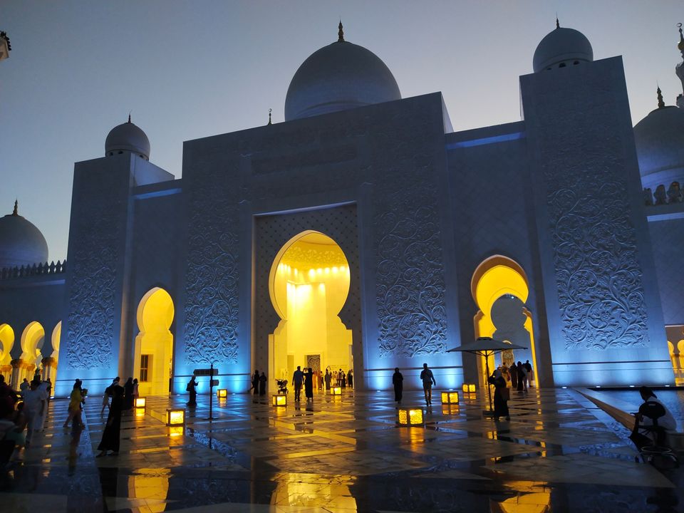 Photo of Sheikh zayed mosque - Abu Dhabi - United Arab Emirates by Sweta Sheth Mehta
