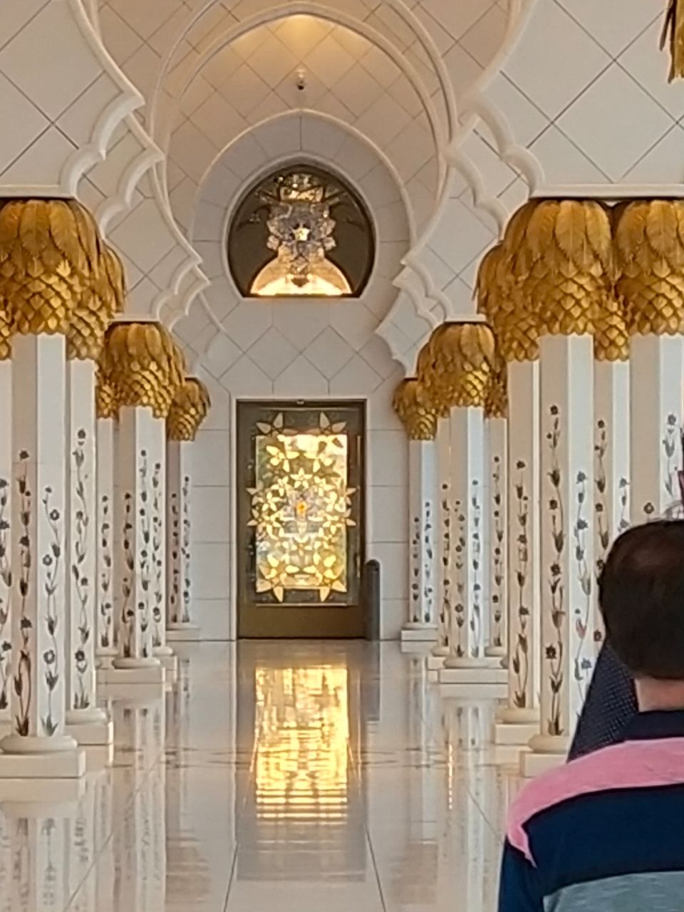 Photo of Sheikh zayed mosque - Abu Dhabi - United Arab Emirates by Sweta Sheth Mehta