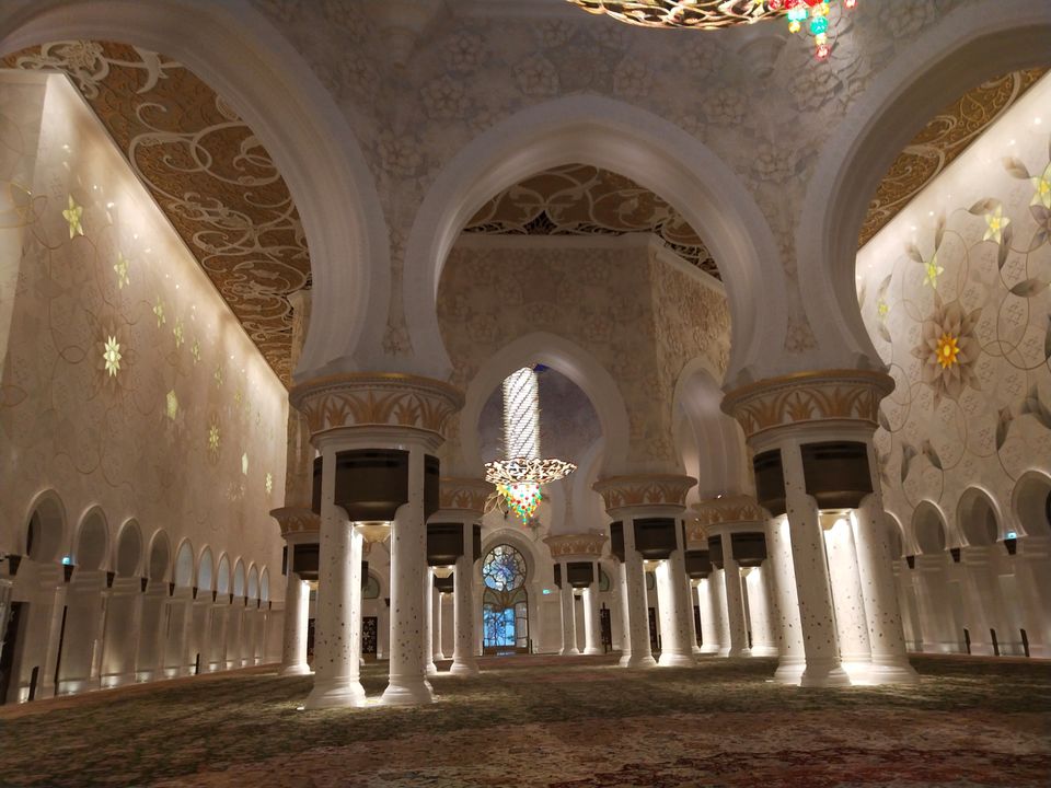 Photo of Sheikh zayed mosque - Abu Dhabi - United Arab Emirates by Sweta Sheth Mehta