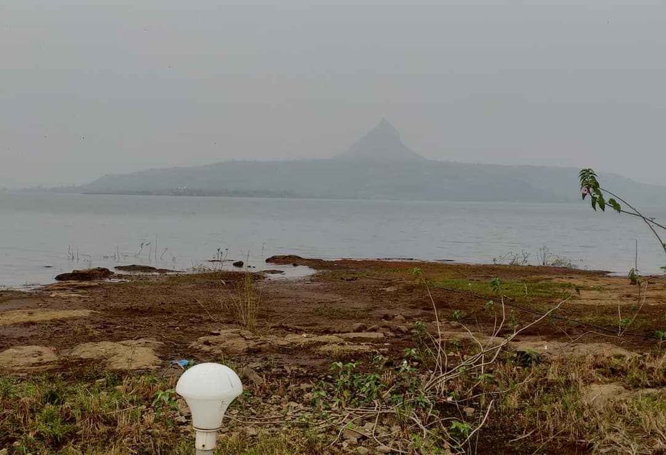 Photo of Pawana Dam Thakursai, Pune, Maharashtra, India by Subhi
