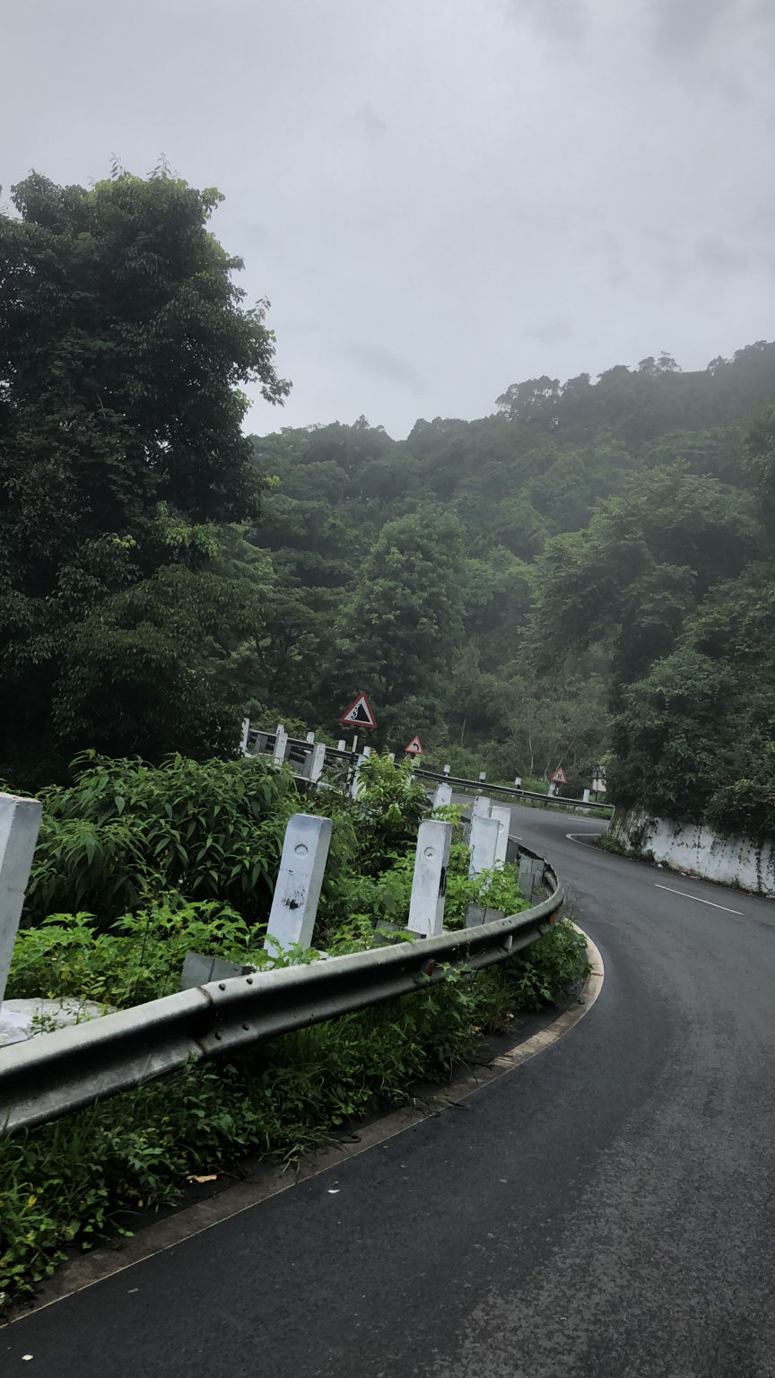 Photo of Coonoor, Tamil Nadu, India by love life and live it king size