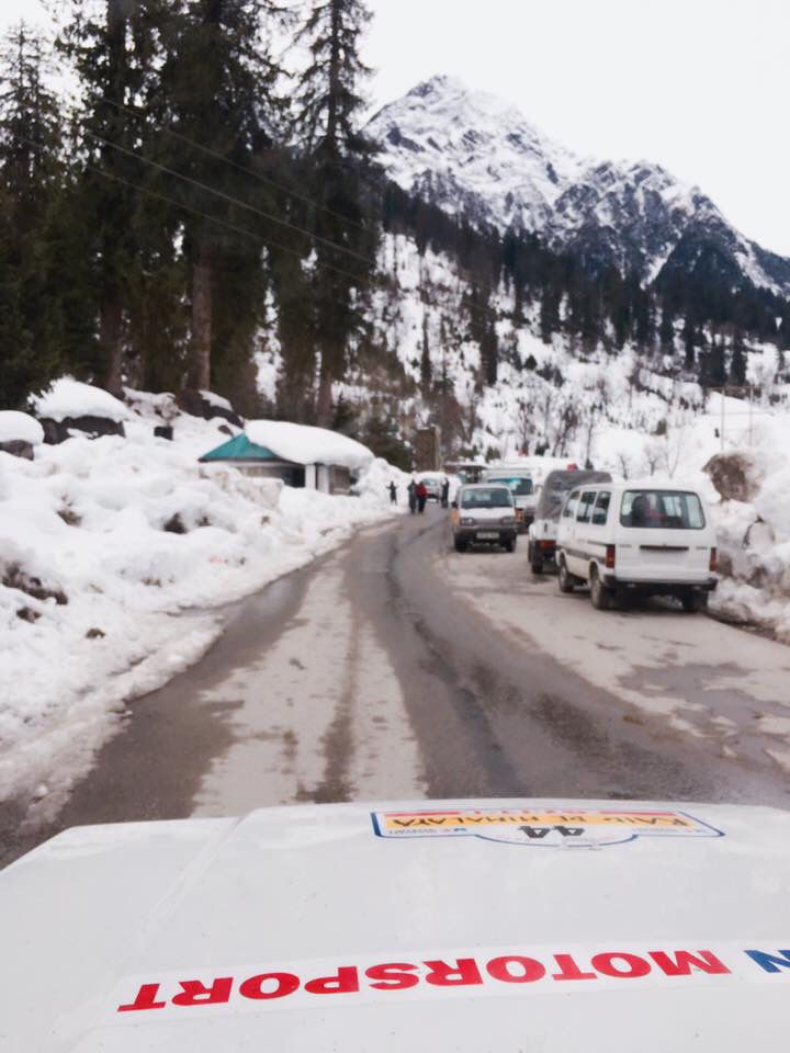 Photo of Manali ... Kasol... Beauty!! by love life and live it king size