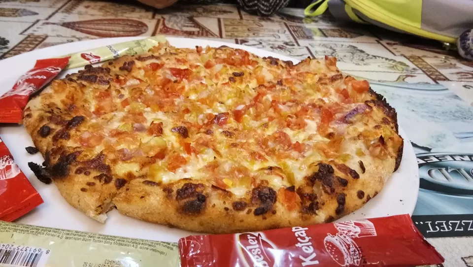 Photo of Fırın Express, Göreme Belediyesi/Nevşehir Merkez/Nevşehir, Turkey by Aditi Chaudhary