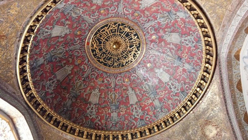Photo of Hobyar Mahallesi, Topkapı Palace, Büyük Postane Caddesi, Fatih/Istanbul, Turkey by Aditi Chaudhary