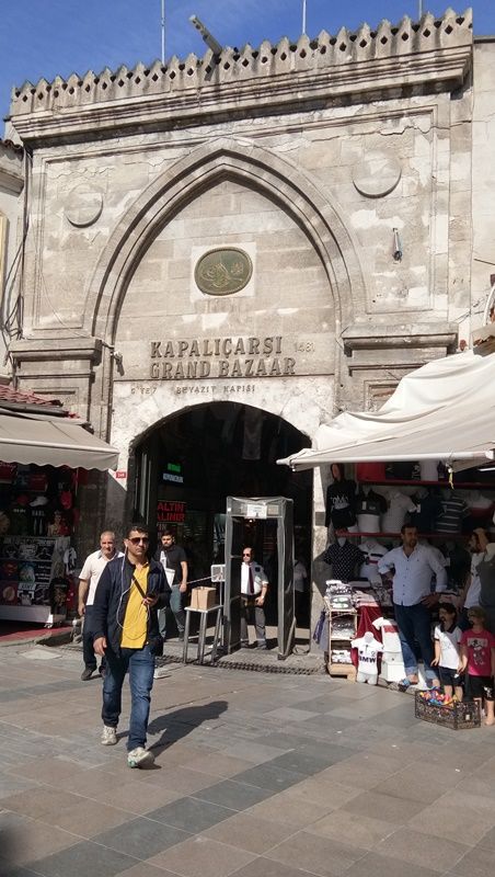 Photo of Beyazıt Mahallesi, Grand Bazaar, Fatih/Istanbul, Turkey by Aditi Chaudhary