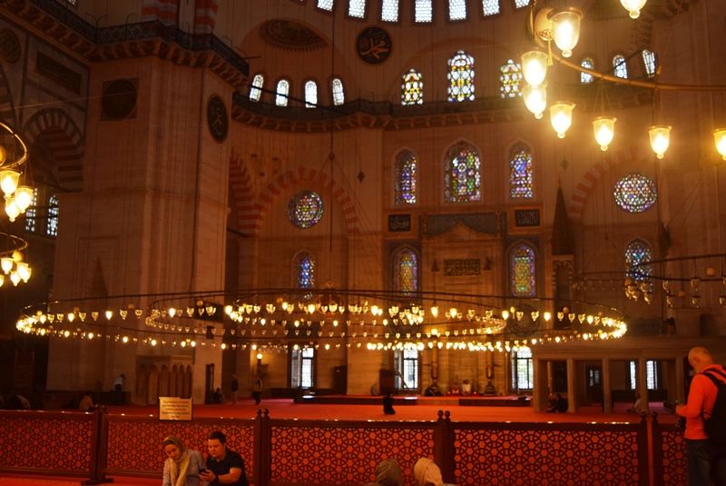 Photo of Süleymaniye Mah., Suleymaniye Mosque, Prof. Sıddık Sami Onar cad., Fatih/Istanbul, Turkey by Aditi Chaudhary