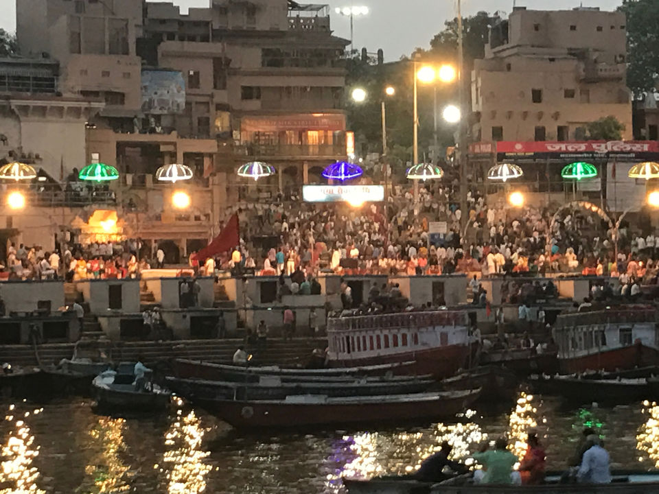 Photo of Dashashwamedh Ghat, Dashashwamedh Ghat Road, Godowlia, Varanasi, Uttar Pradesh, India by Michael Pargal