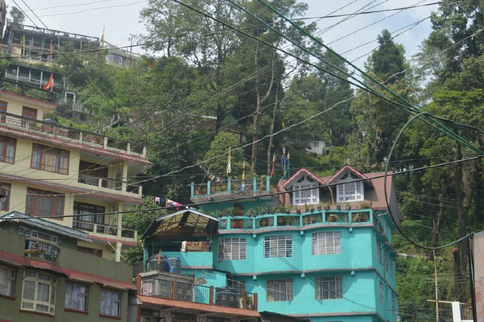 Photo of Darjeeling, West Bengal, India by Samaakhya