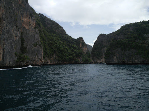 Photo of Phi Phi Islands Ao Nang Krabi Thailand by Neha Dharwar