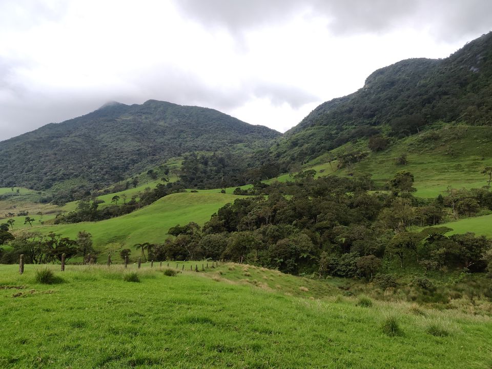 Photo of Nuwara Eliya, Sri Lanka by Neha Dharwar