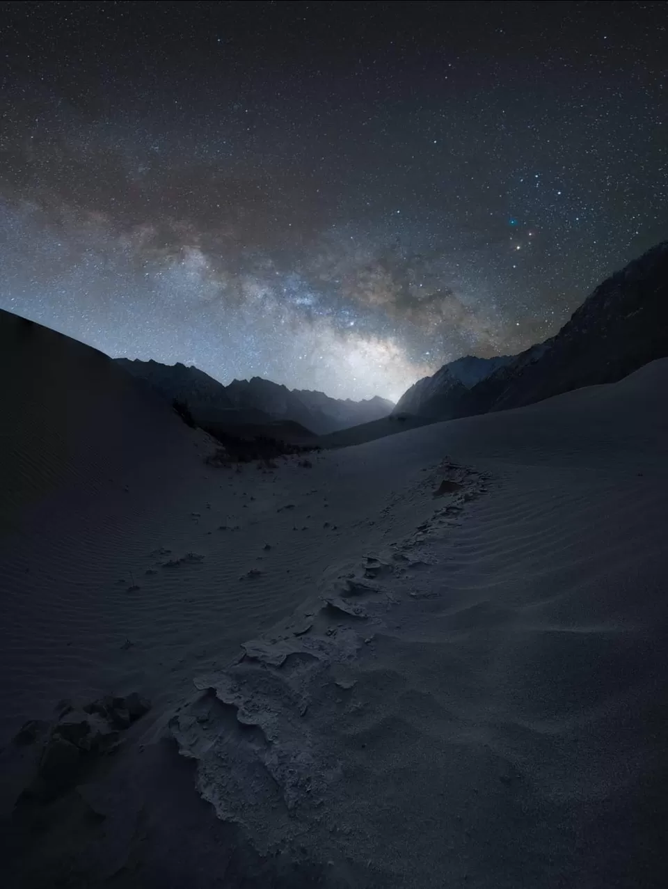 Photo of LADAKH - THE BEST NIGHT SKIES OF INDIA by Tanay Das
