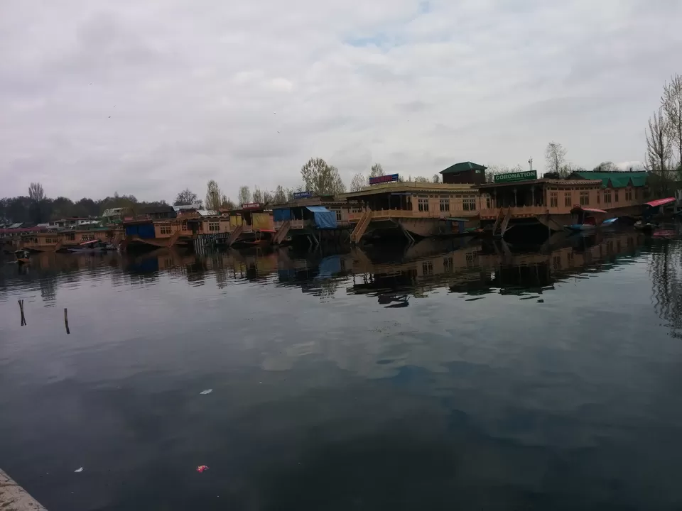 Photo of kashmir by mayank bajaj