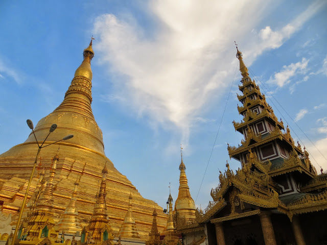 Photo of Shwedagon Pagoda, Yangon, Yangon Region, Republic of the Union of Myanmar by Molly