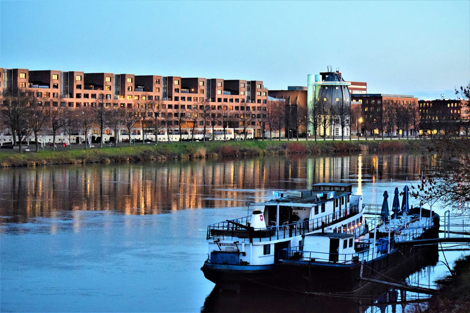 Photo of How We Covered 3 European Cities in 20 Euros A Day 1/3 by Ankita & Mohit