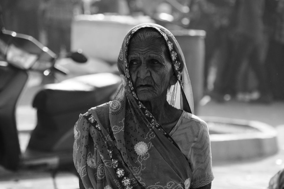 Photo of A Visual Indulgence – Shopper's Paradise – Ravivari 12/44 by Ravi Patel