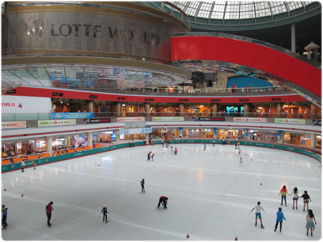 Photo of Lotte World, Seoul, South Korea by Afni Amin