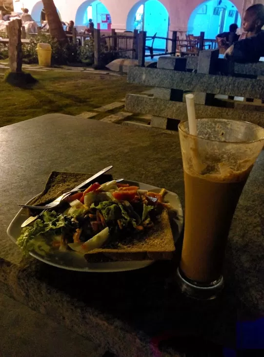 Photo of Le Cafe, Beach Road, Near Gandhi Statue, Puducherry, Puducherry 605001, India by Archana Singh
