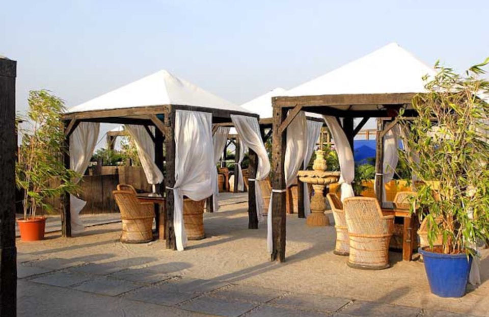 Photo of Best (within Budget) Roof Top Restaurants In Mumbai by SONIA DAVID