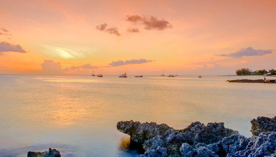 Photo of 5 Best Places To Celebrate CHRISTMAS! by SONIA DAVID