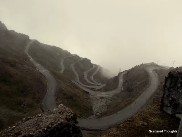 Photo of Zigzag Road, Zuluk, East Sikkim by Maniparna Sengupta Majumder