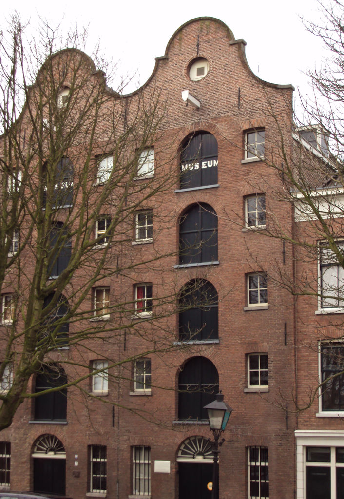 Photo of De Dubbelde Palmboom, Voorhaven, Delfshaven, Rotterdam, The Netherlands by Heather Tucker