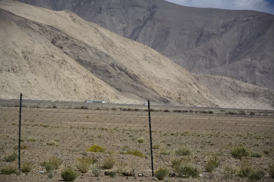 Photo of Indo - China boarder...The Flag Meeting House by antara8080