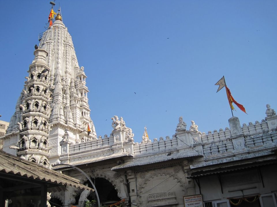 Photo of Babulnath, Malabar Hill, Mumbai, Maharashtra, India by Srishti Mehta