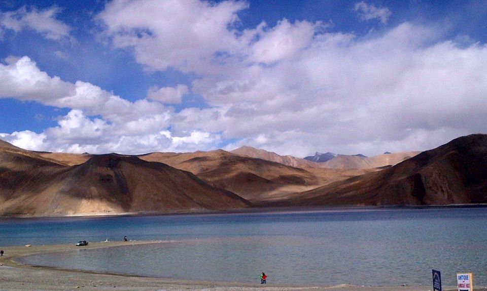 Photo of Pangong Tso, Ngari, Xizang (Tibet), India by Shilpa Balakrishnan