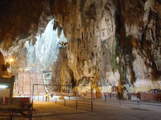 Photo of Hiking up the Batu Cave, Kuala Lampur – Malaysia 3/12 by Shilpa Balakrishnan