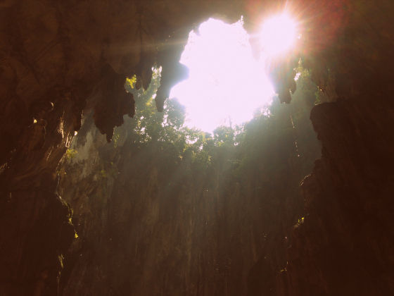 Photo of Hiking up the Batu Cave, Kuala Lampur – Malaysia 9/12 by Shilpa Balakrishnan