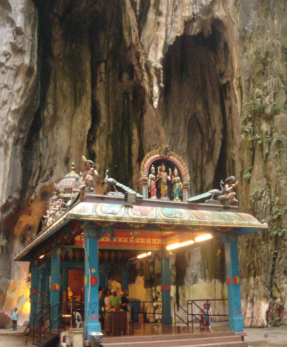 Photo of Hiking up the Batu Cave, Kuala Lampur – Malaysia 10/12 by Shilpa Balakrishnan