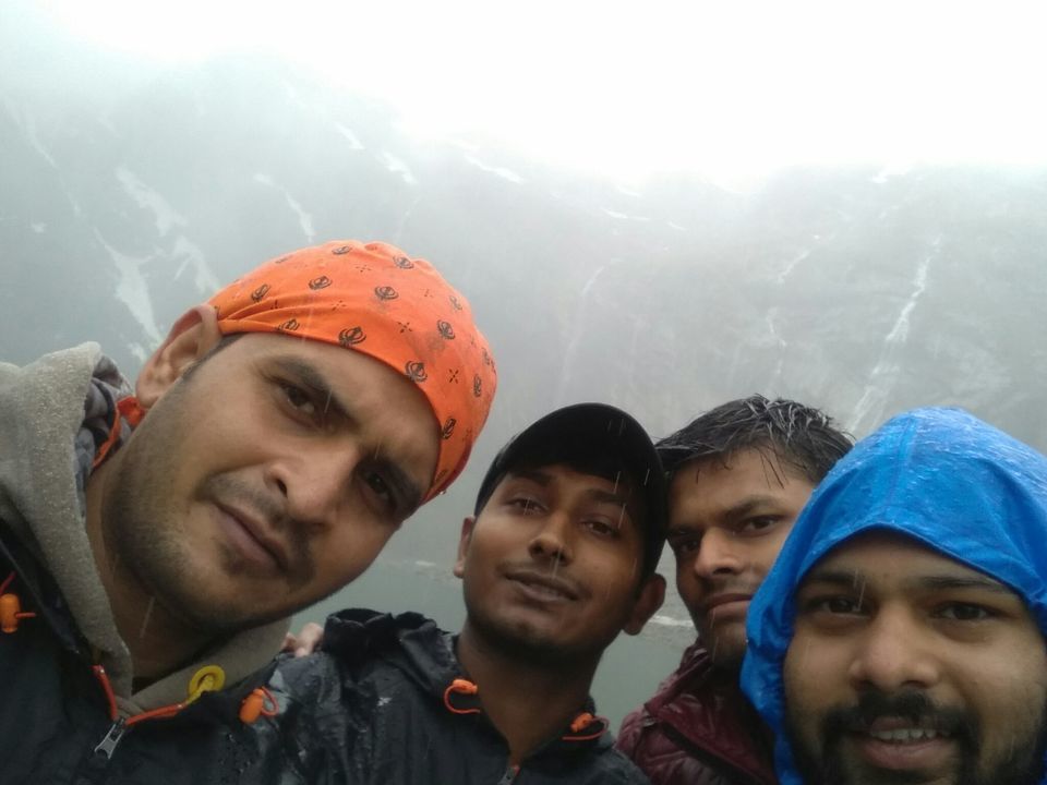 Photo of Sri Hemkunt Sahib, Uttarakhand, India by Vinay Singhal
