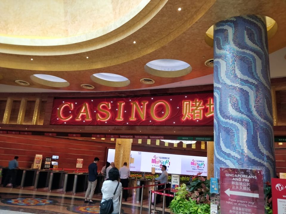 Photo of Sentosa Gateway, Casino Royale Bar, Singapore by Prateek Gupta