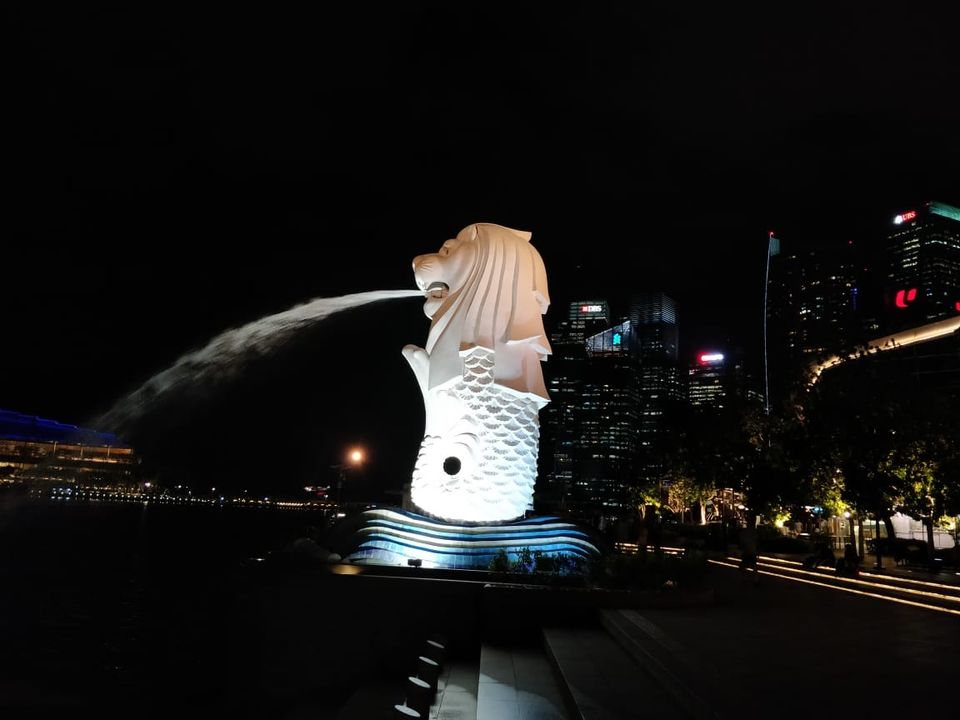 Photo of Merlion, Singapore by Prateek Gupta