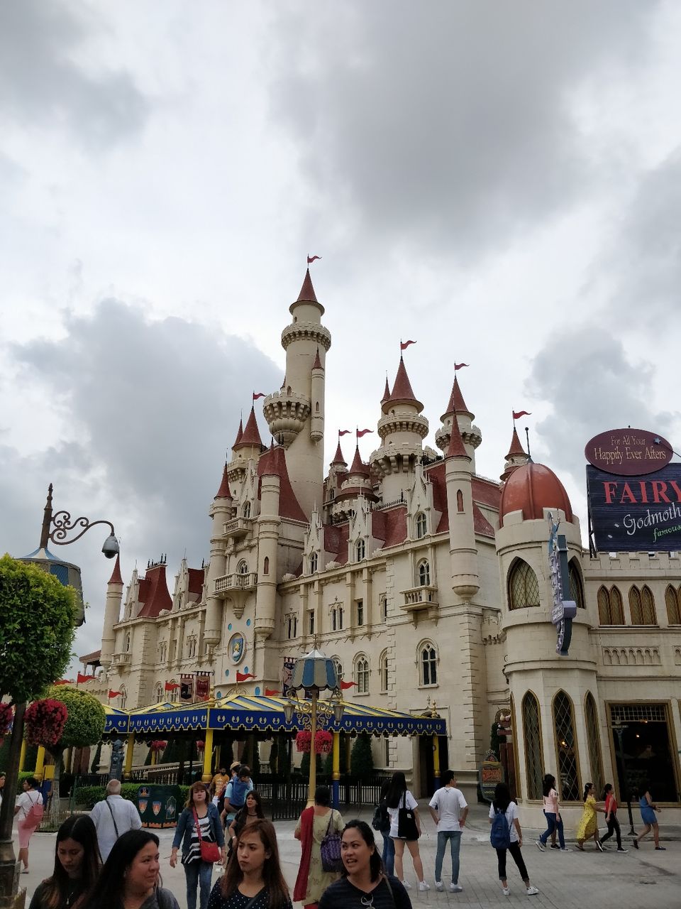 Photo of Sentosa Gateway, Universal Studios Singapore, Singapore by Prateek Gupta