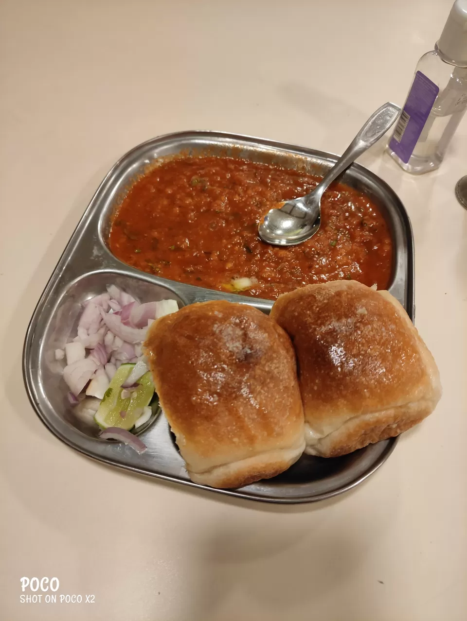 Photo of Navtara Veg Restaurant by Prateek Gupta