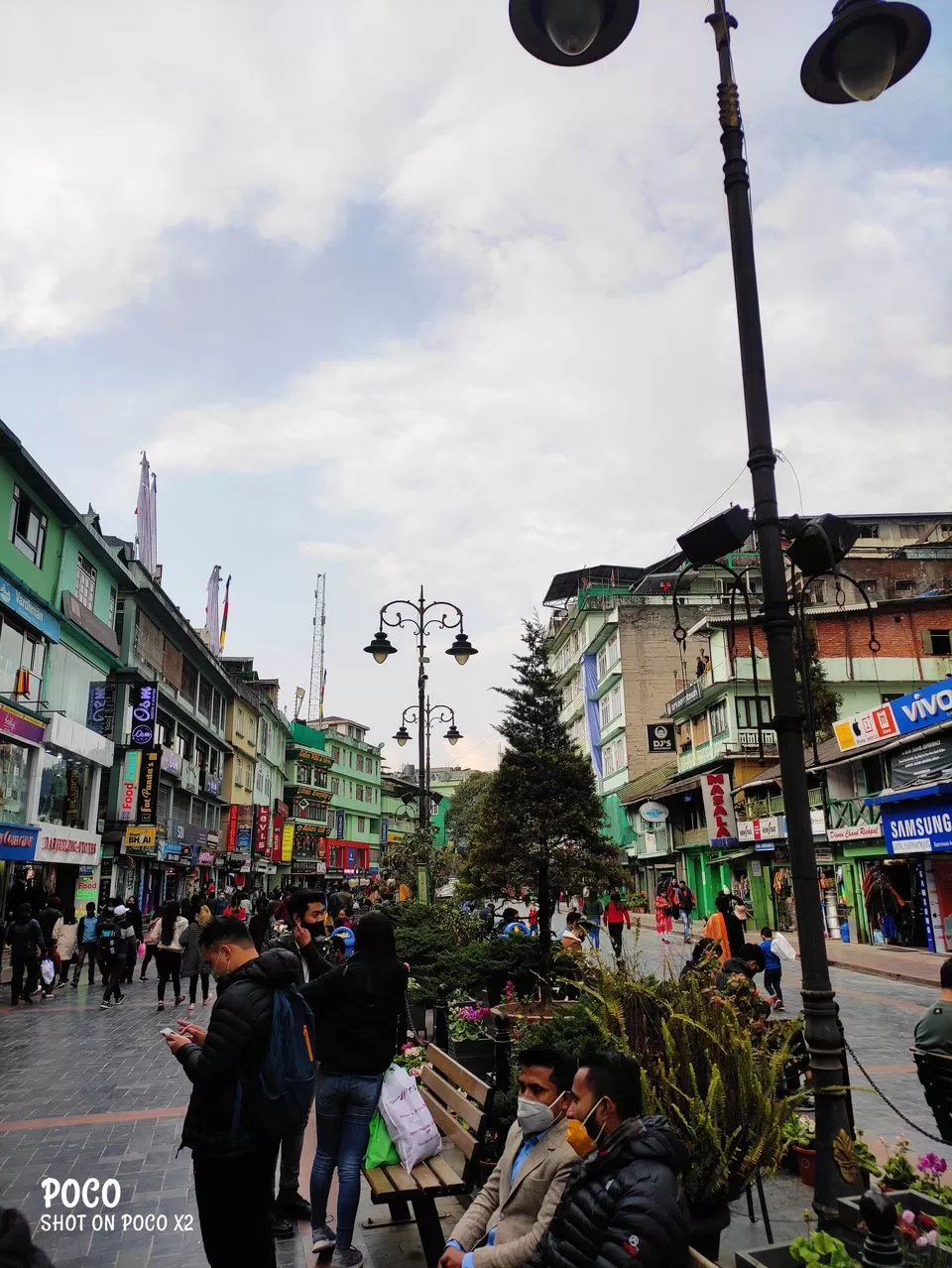 Photo of Mall Road, Manbari Basti, Darjeeling, West Bengal, India by Prateek Gupta