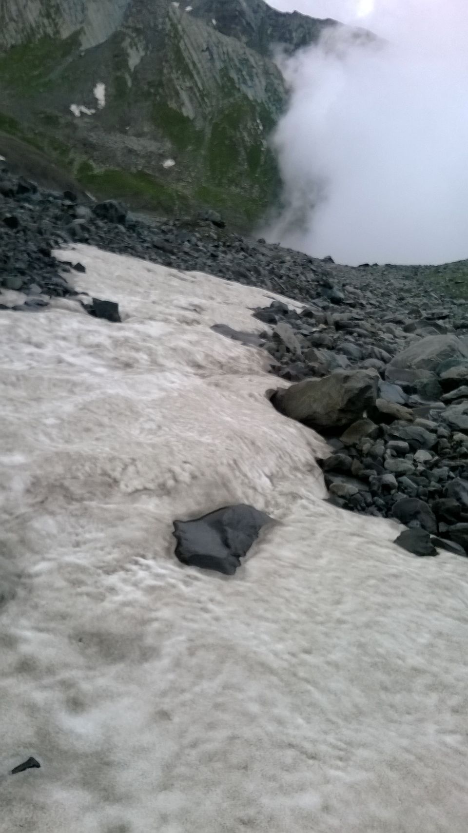 Photo of Manimahesh Lake, Mahoun, Himachal Pradesh, India by Varun Soni